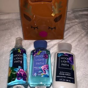 Travel size Bath & Body Works set💙